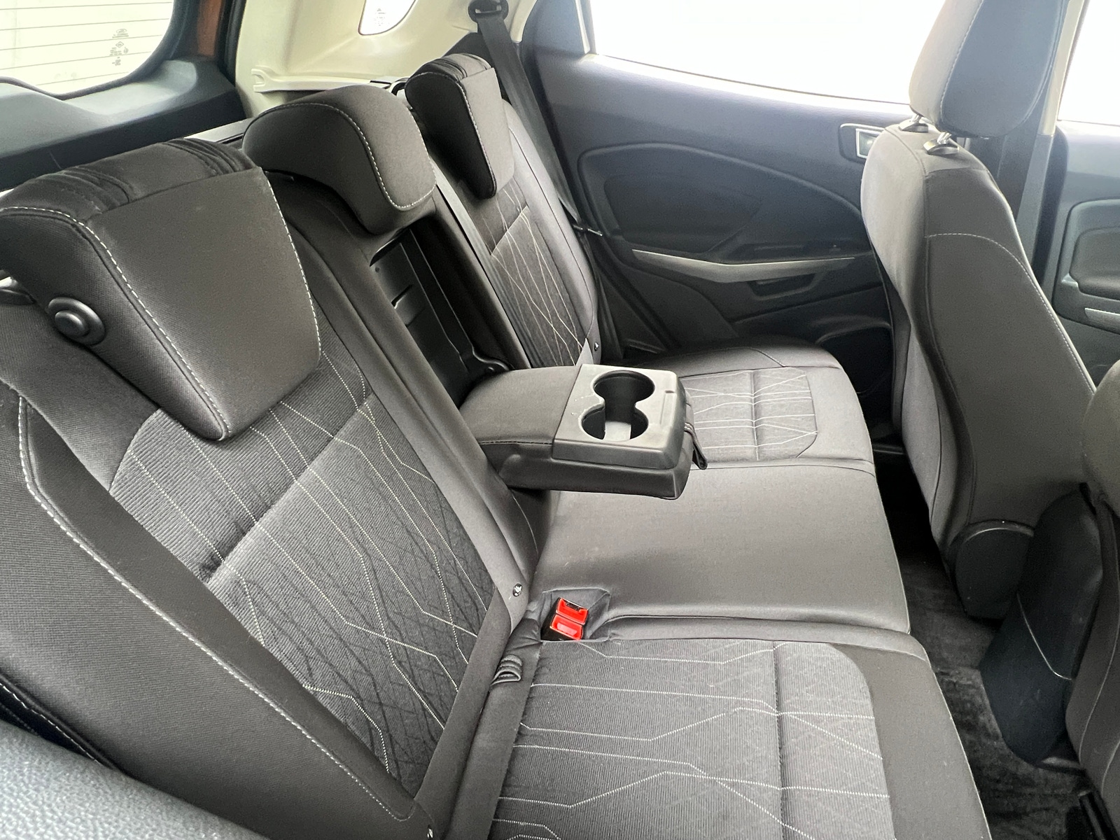 Thumbnail: 2018 Ford EcoSport - 6