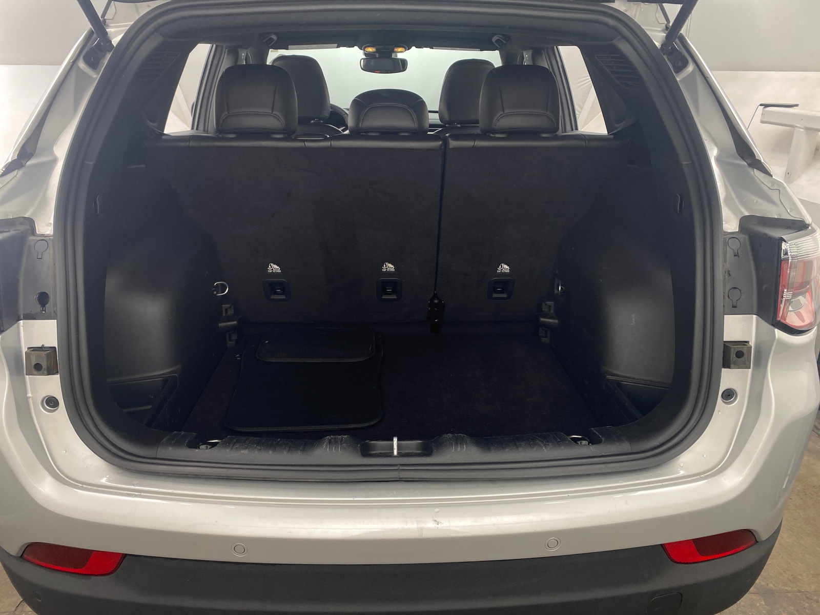 Thumbnail: 2024 Jeep Compass - 6