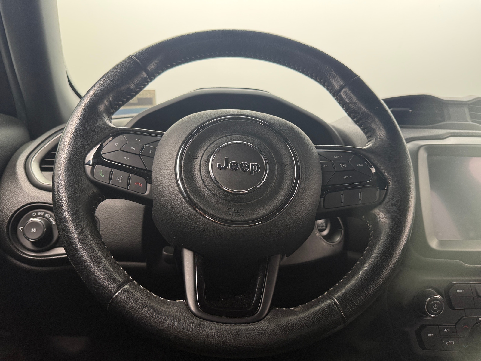 Thumbnail: 2021 Jeep Renegade - 5