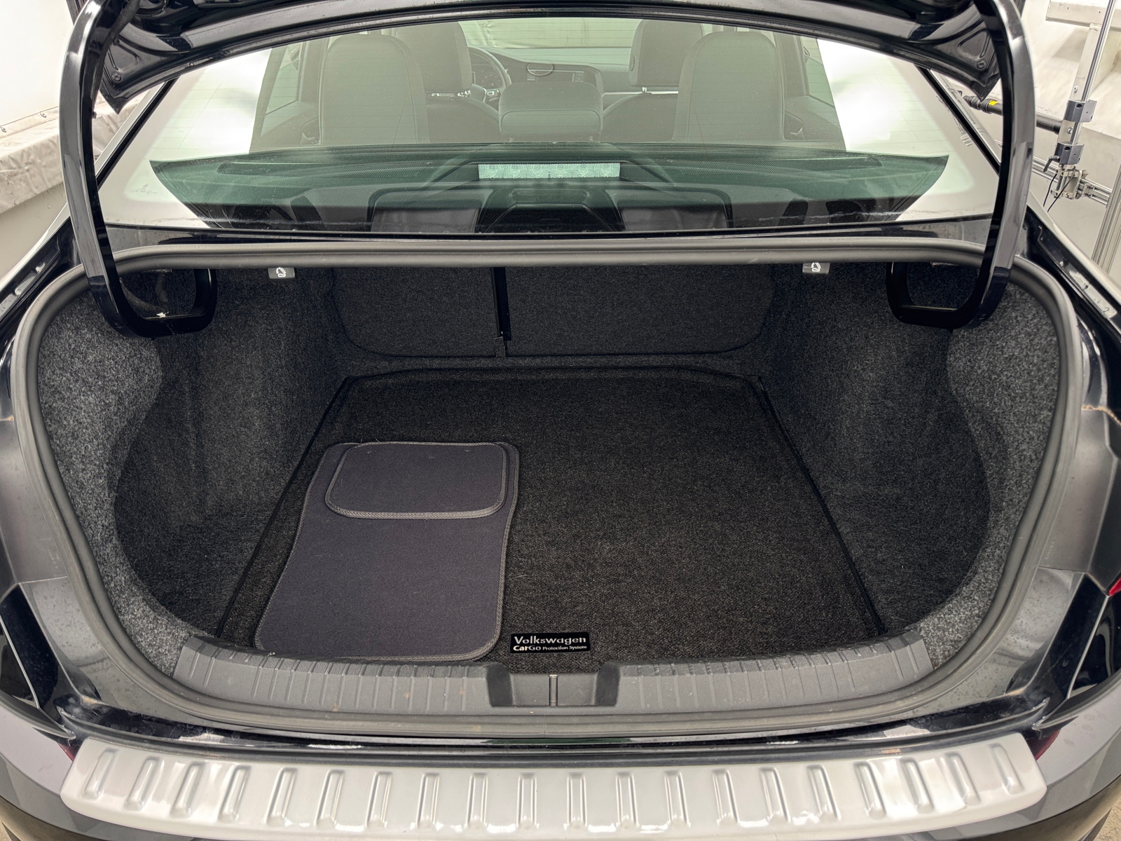 Thumbnail: 2021 Volkswagen Jetta - 6