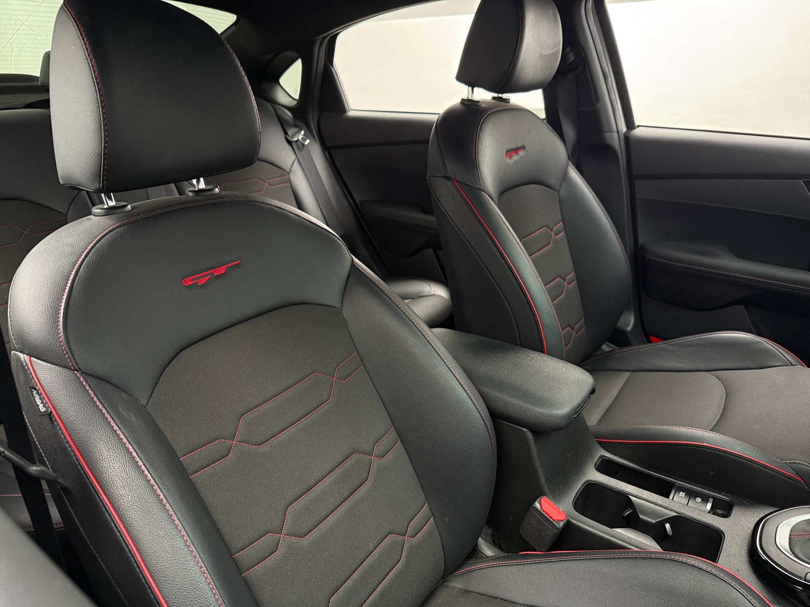 Thumbnail: 2023 Kia Forte - 2