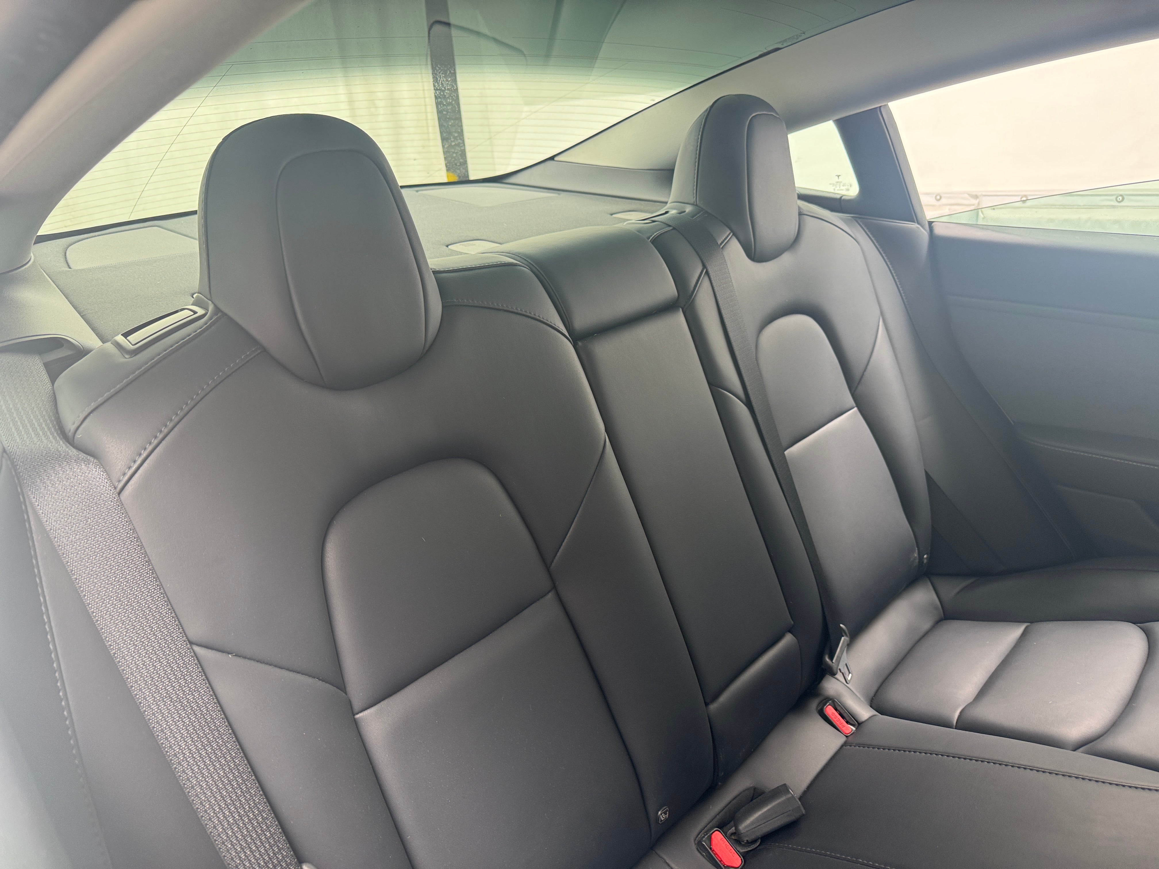 Used 2021 Tesla Model 3 Base with VIN 5YJ3E1EB9MF924815 for sale in Oak Creek, WI