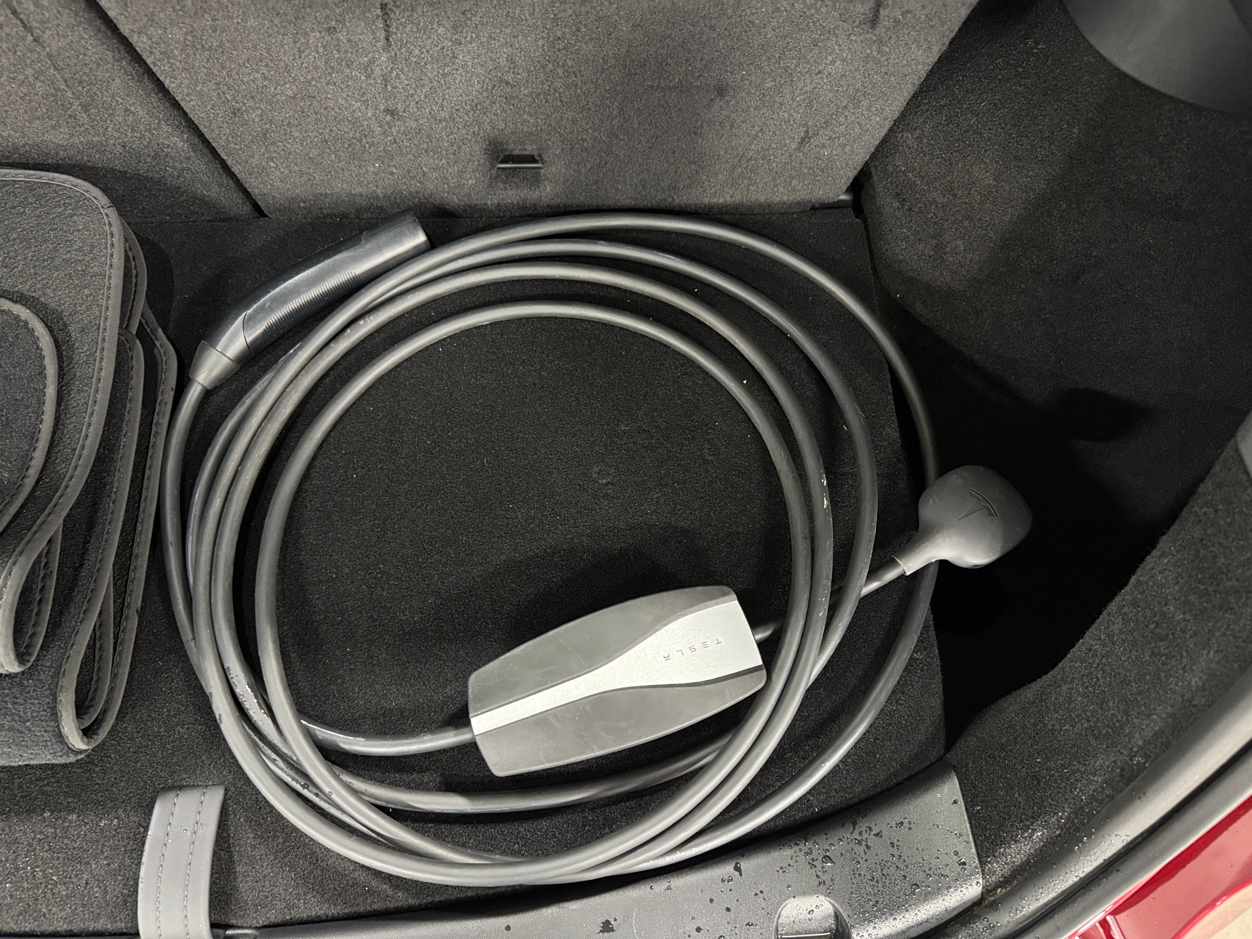 Used 2024 Tesla Model Y Long Range with VIN 7SAYGAEE3RF036422 for sale in Oak Creek, WI