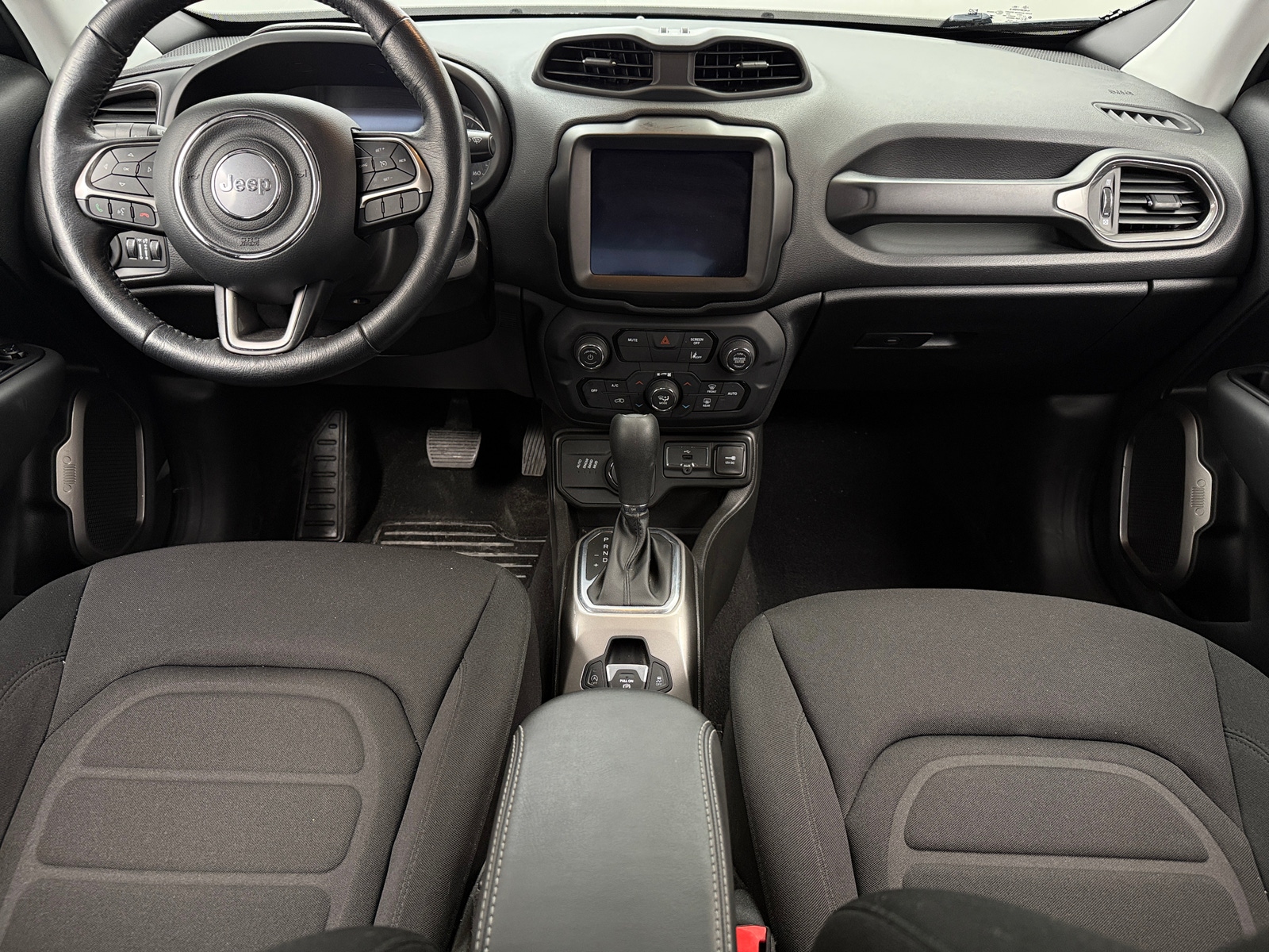 Thumbnail: 2022 Jeep Renegade - 3