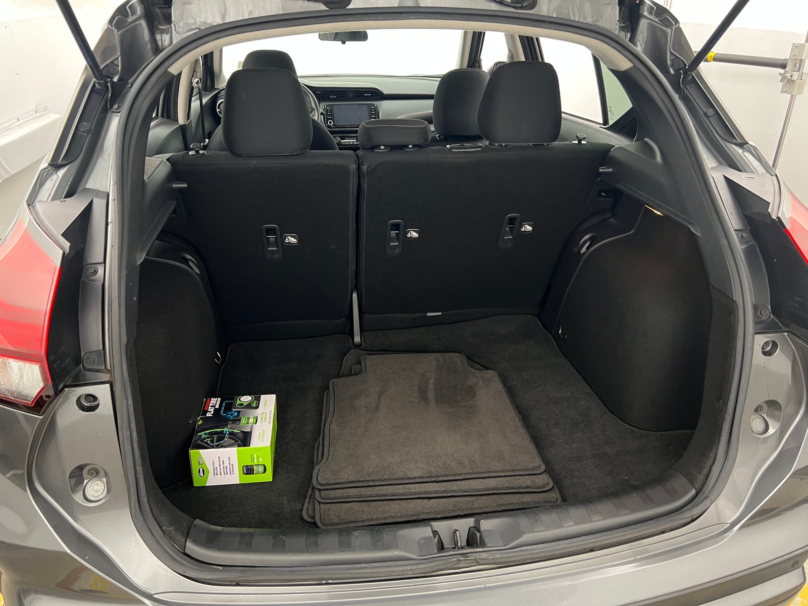 Thumbnail: 2022 Nissan Kicks - 7