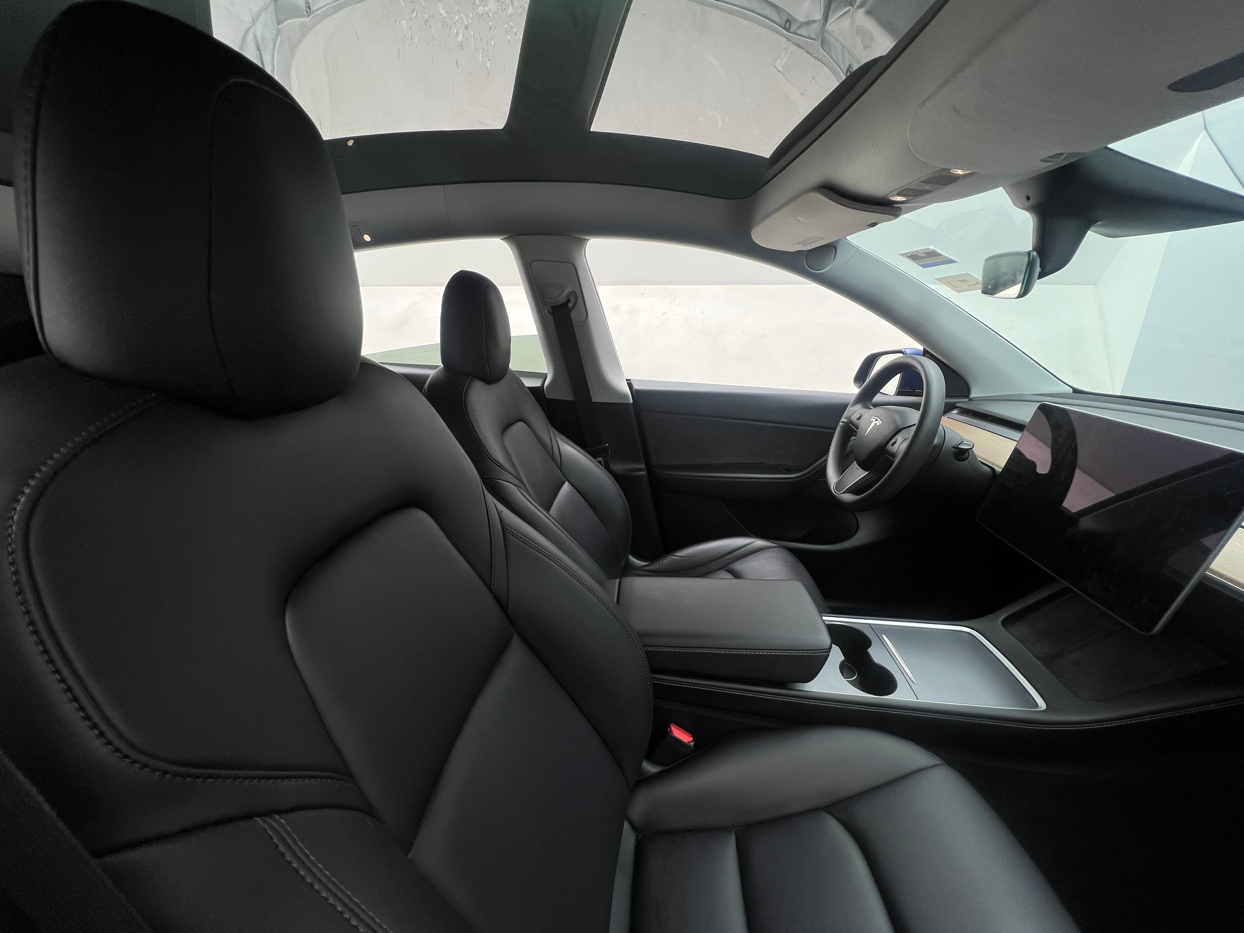 Used 2021 Tesla Model Y Performance with VIN 5YJYGDEF7MF249650 for sale in Oak Creek, WI