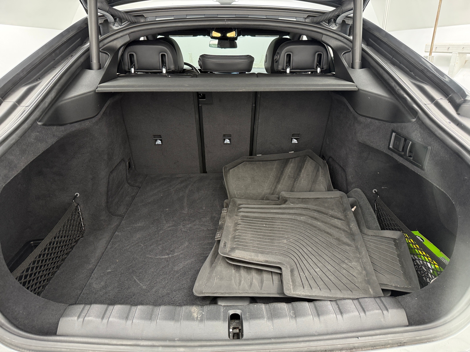 Thumbnail: 2022 BMW i4 - 4