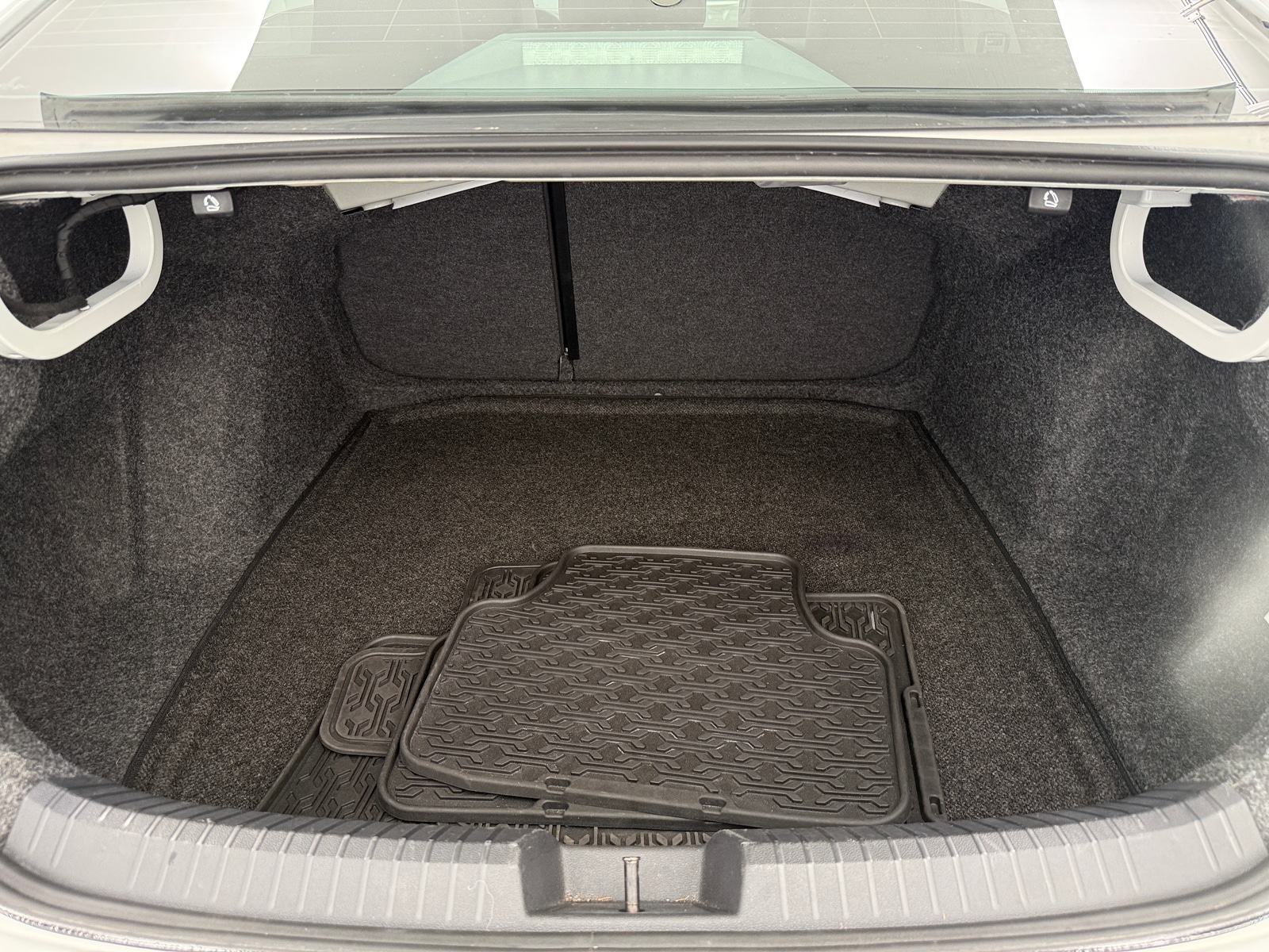 Thumbnail: 2019 Volkswagen Jetta - 7