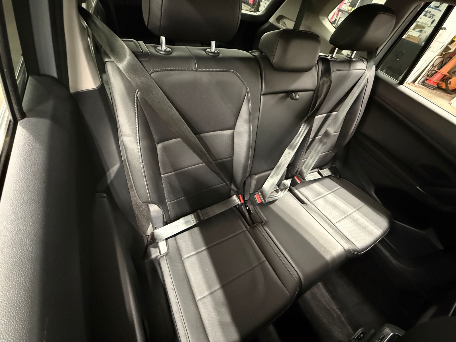 Thumbnail: 2018 Volkswagen Tiguan - 5