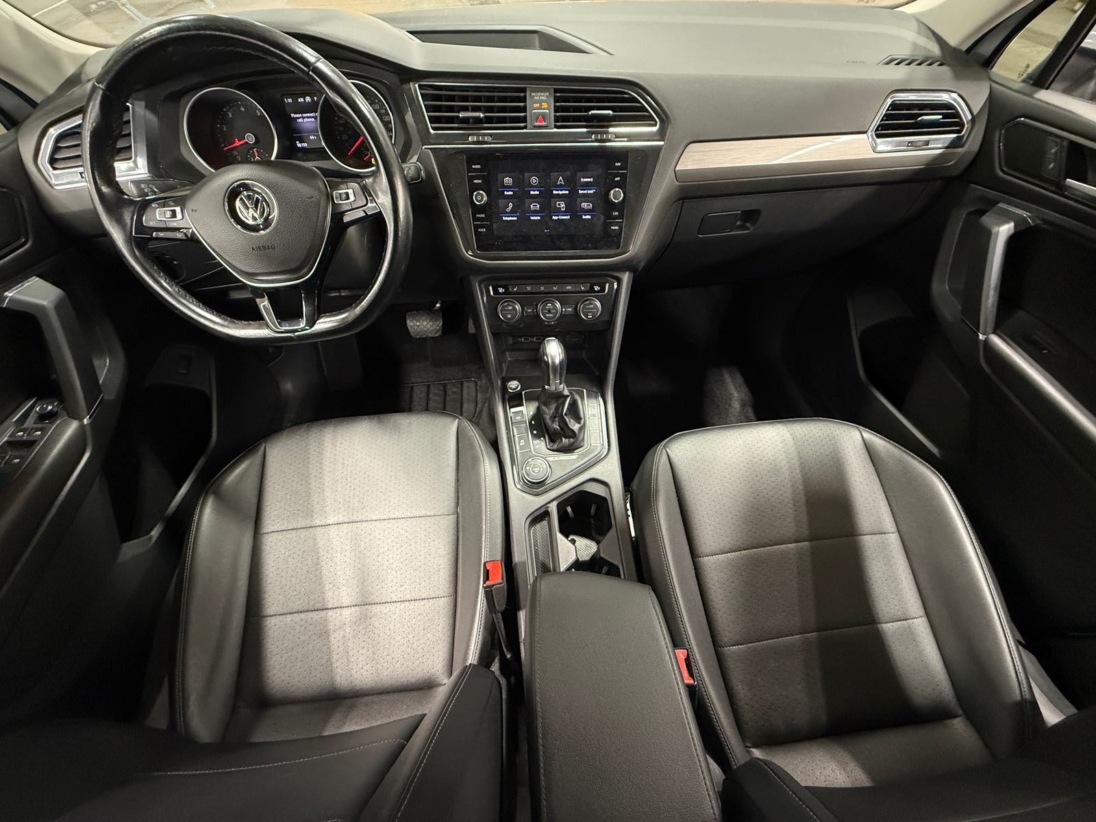 Thumbnail: 2018 Volkswagen Tiguan - 2