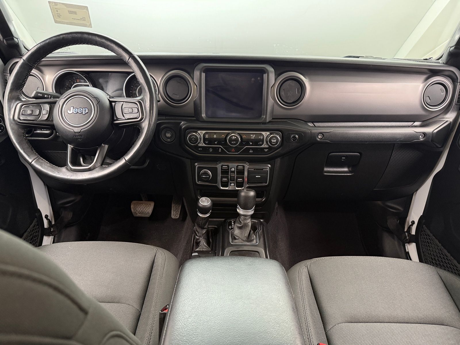 Thumbnail: 2021 Jeep Gladiator - 3