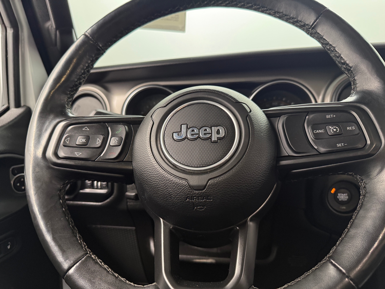 Thumbnail: 2021 Jeep Gladiator - 5