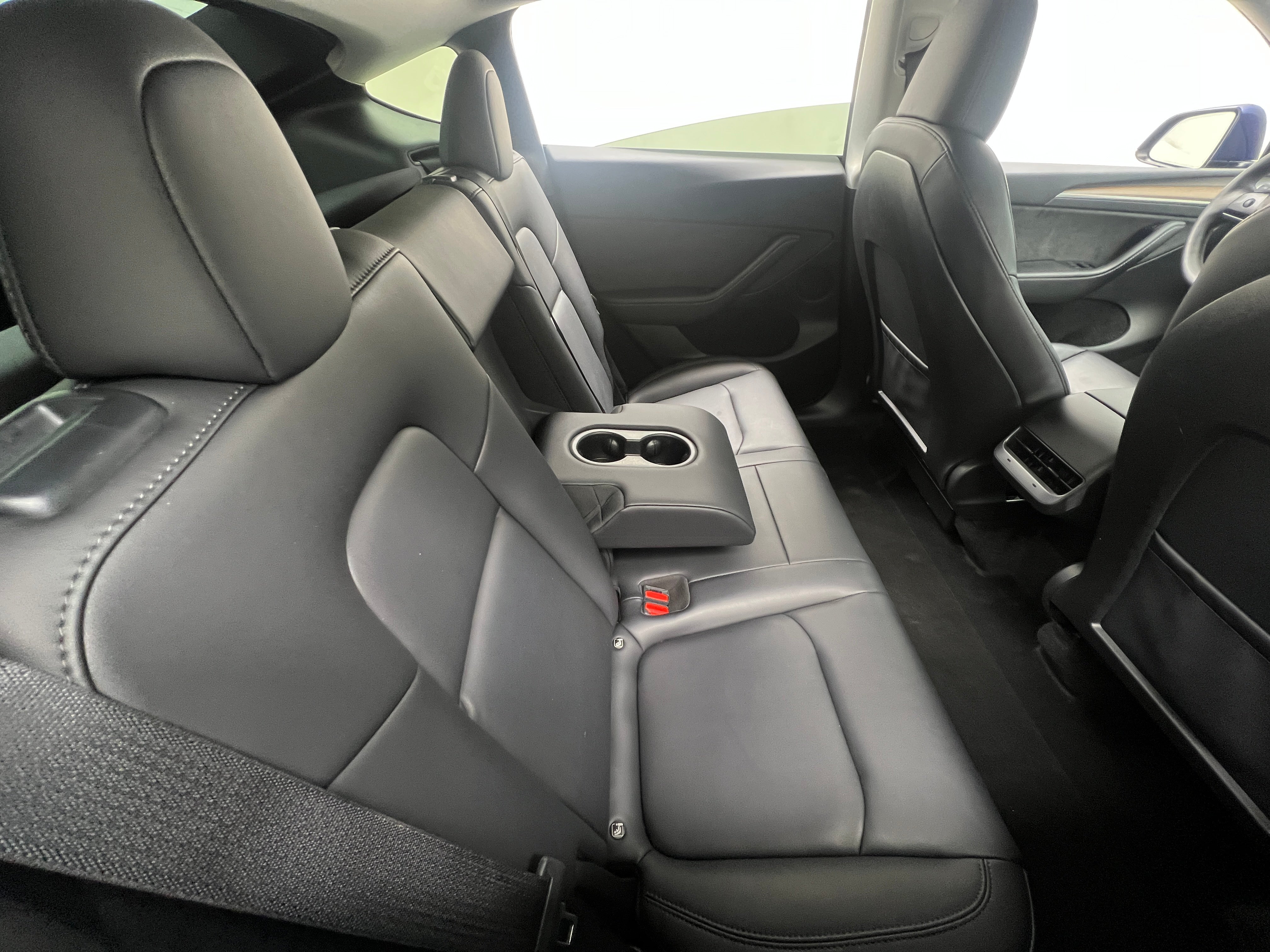 Used 2023 Tesla Model Y Performance with VIN 7SAYGDEF2PF700121 for sale in Oak Creek, WI