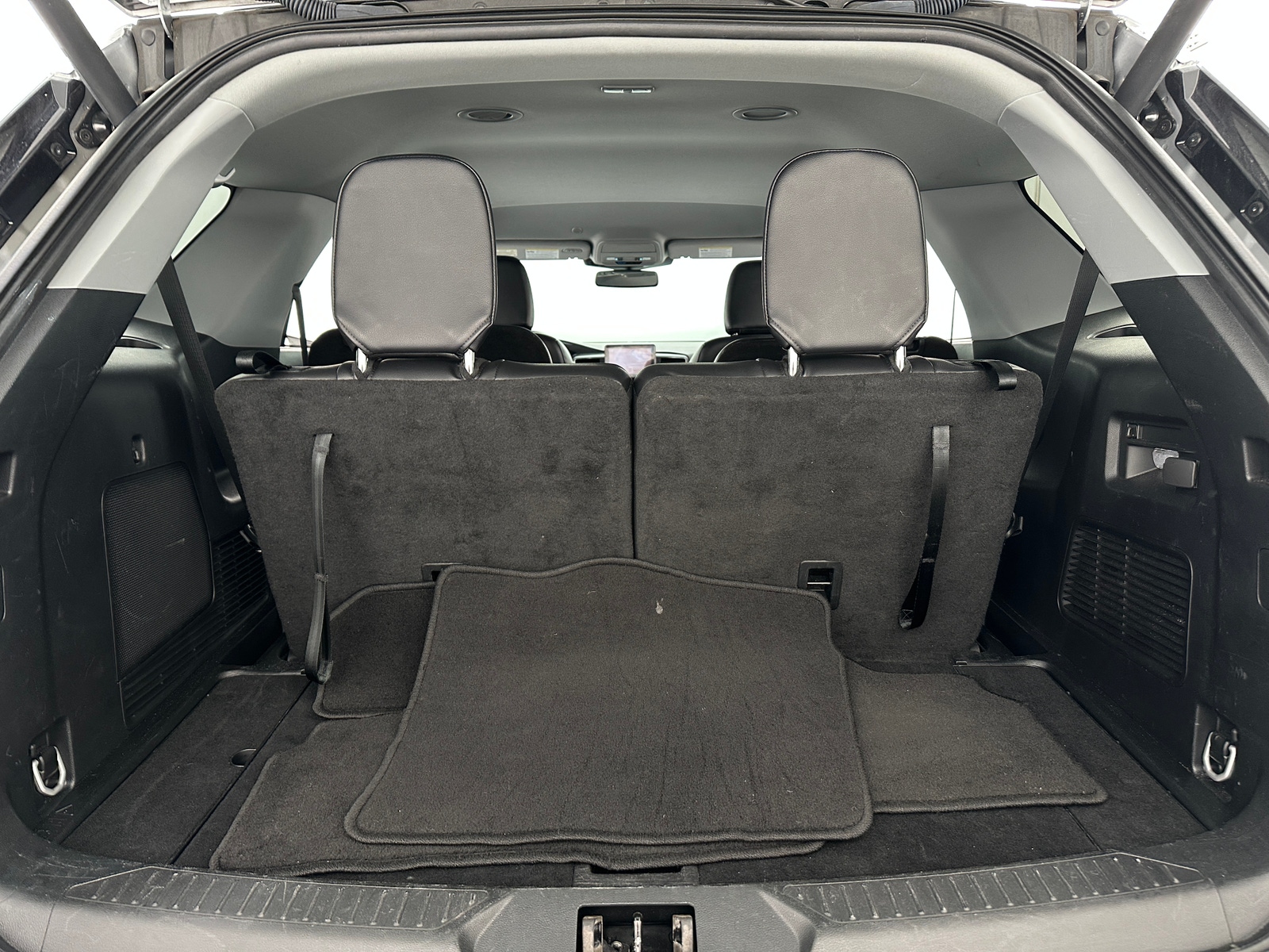 Thumbnail: 2023 Ford Explorer - 6