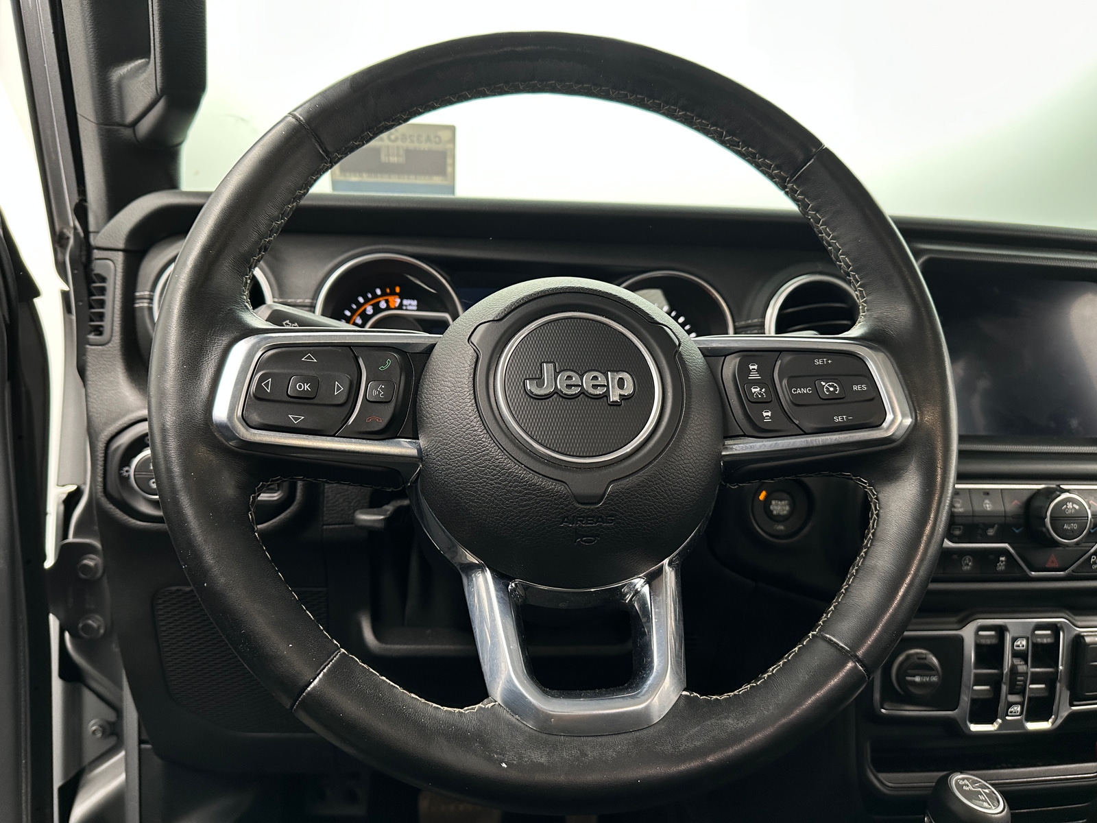 Thumbnail: 2020 Jeep Gladiator - 4