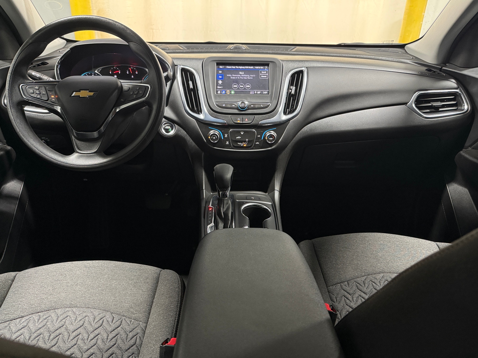 Thumbnail: 2023 Chevrolet Equinox - 3