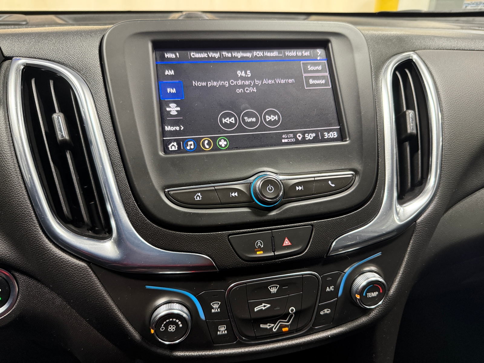 Thumbnail: 2023 Chevrolet Equinox - 4