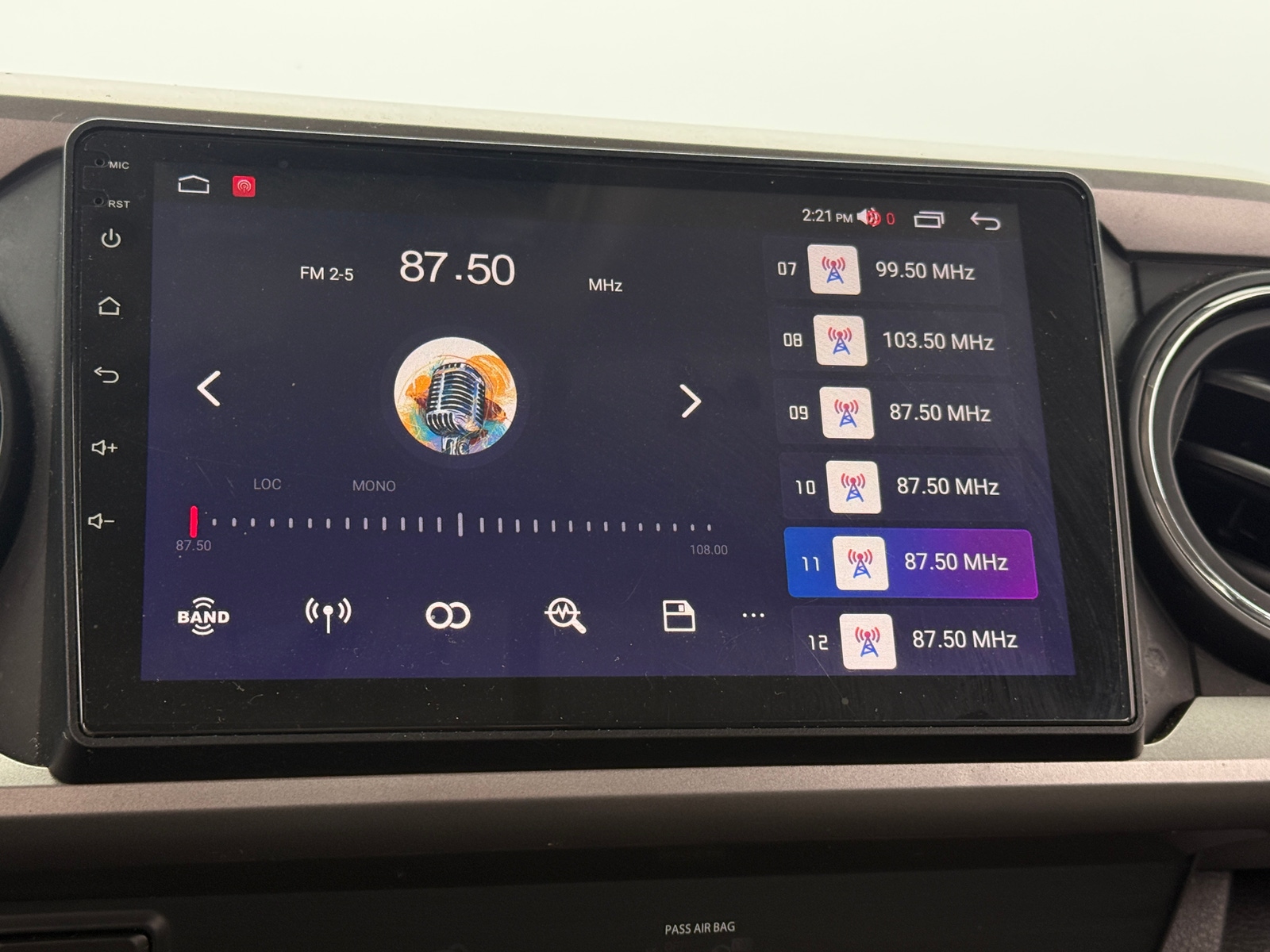 Thumbnail: 2019 Toyota Tacoma - 4