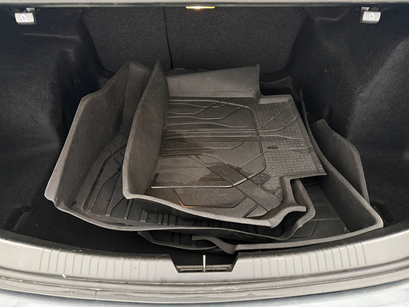 Thumbnail: 2020 Chevrolet Malibu - 7