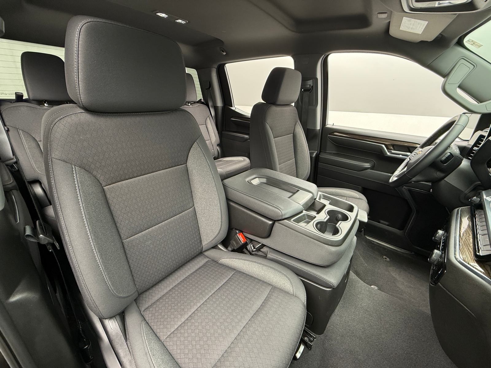 Thumbnail: 2024 Chevrolet Silverado 1500 - 2