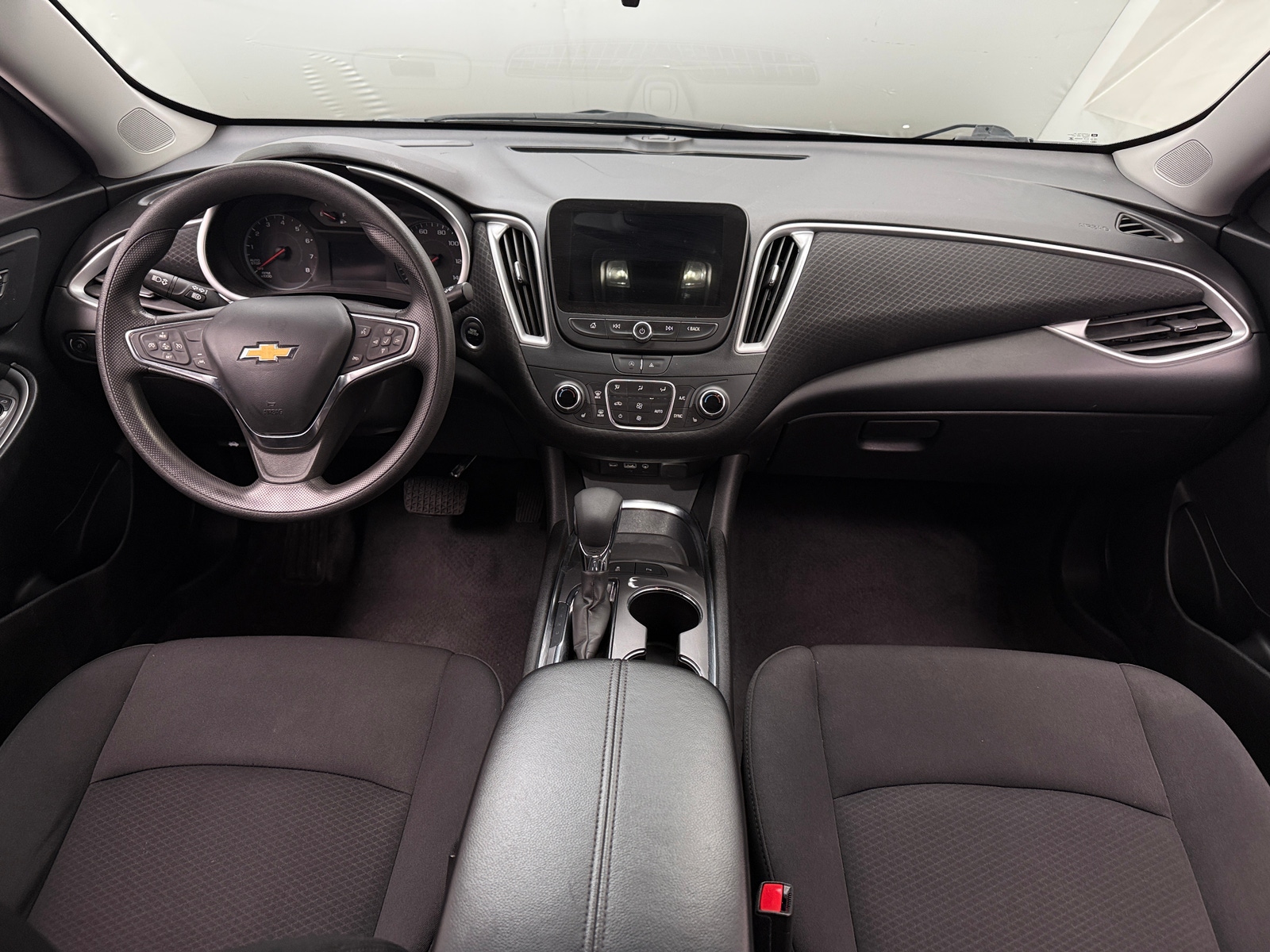 Thumbnail: 2024 Chevrolet Malibu - 3