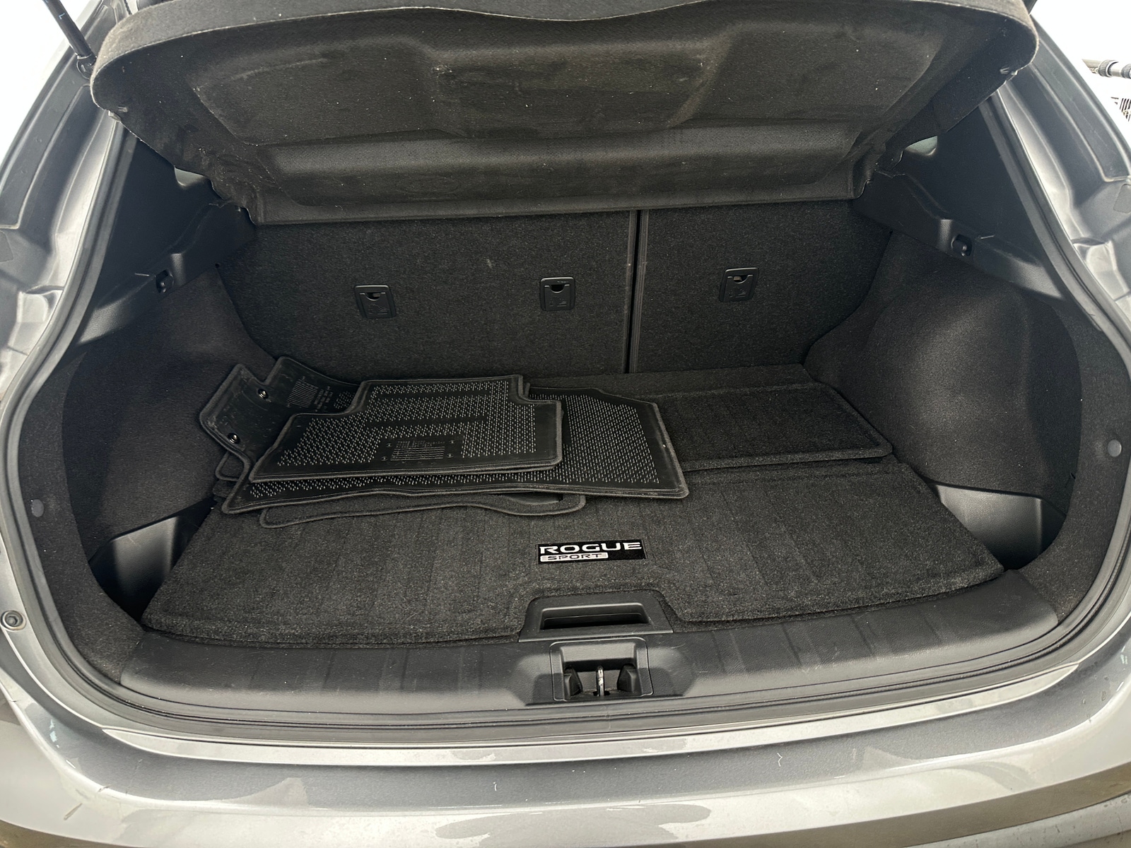 Thumbnail: 2017 Nissan Rogue Sport - 7