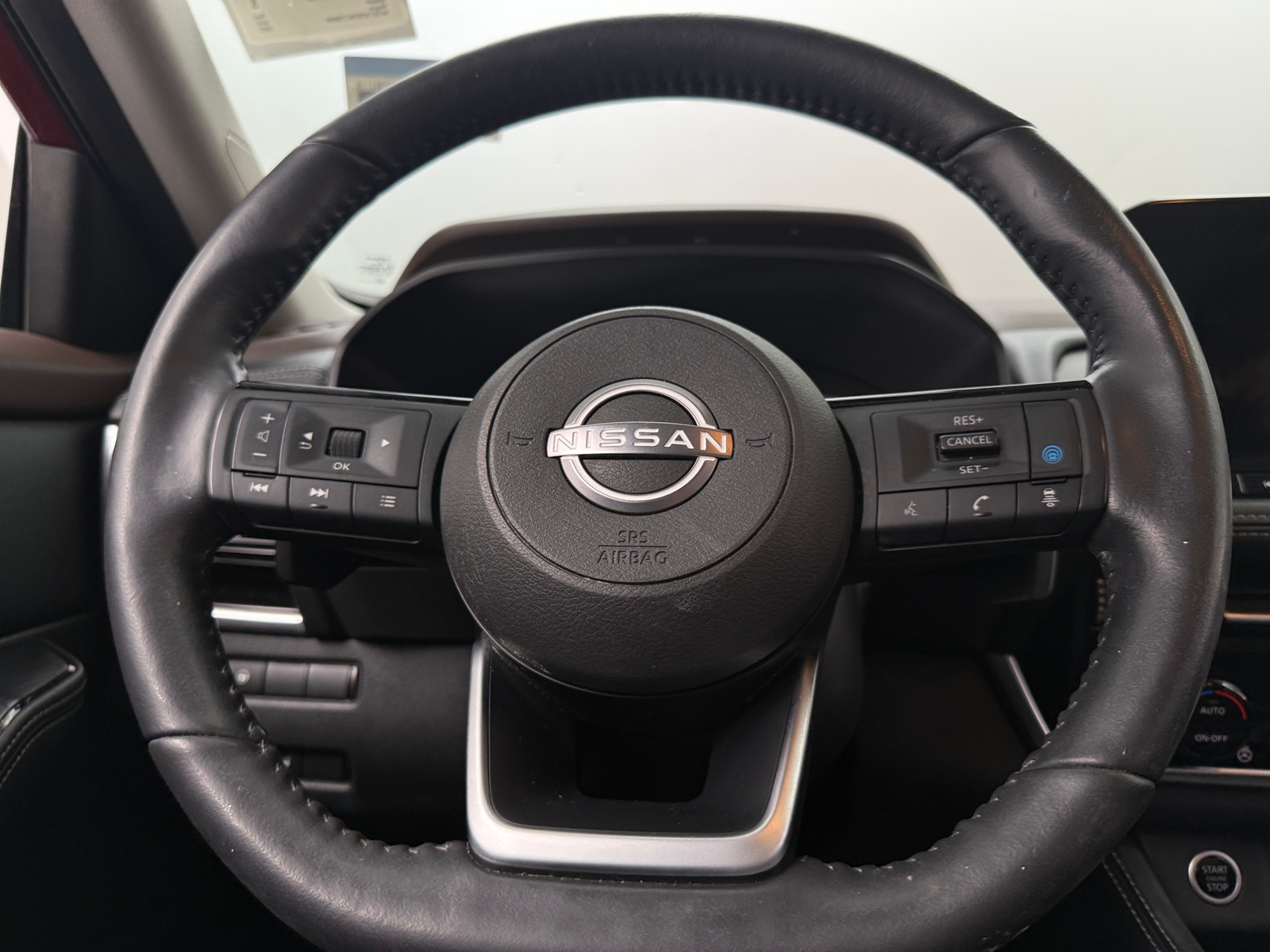 Thumbnail: 2022 Nissan Rogue - 4