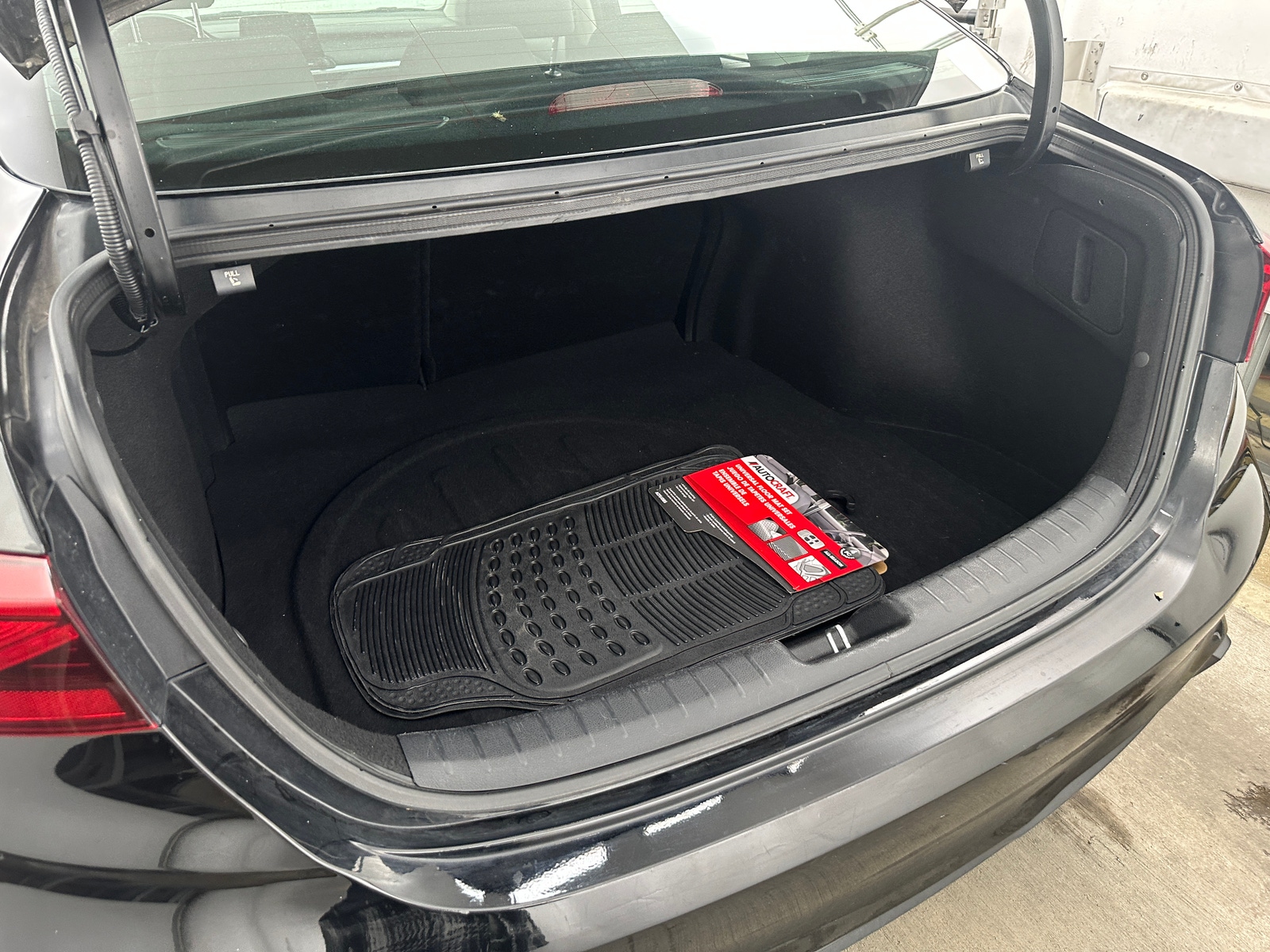 Thumbnail: 2024 Kia Forte - 7