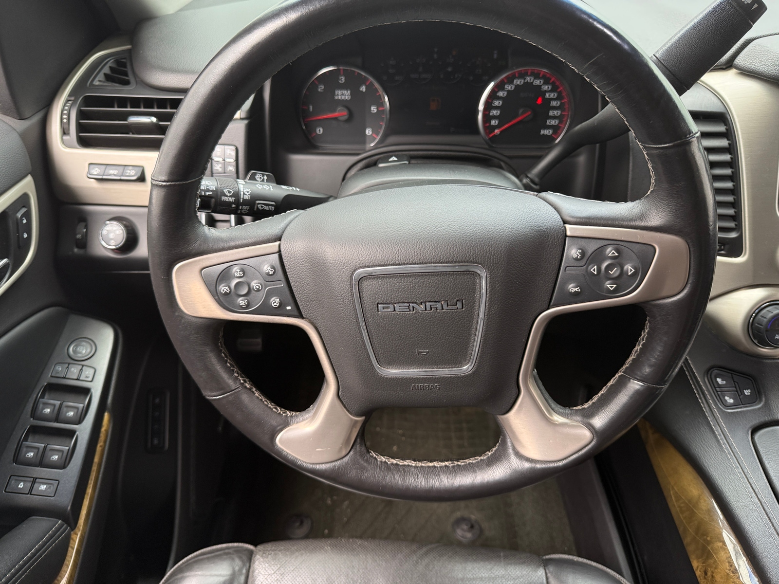 Thumbnail: 2016 GMC Yukon - 4