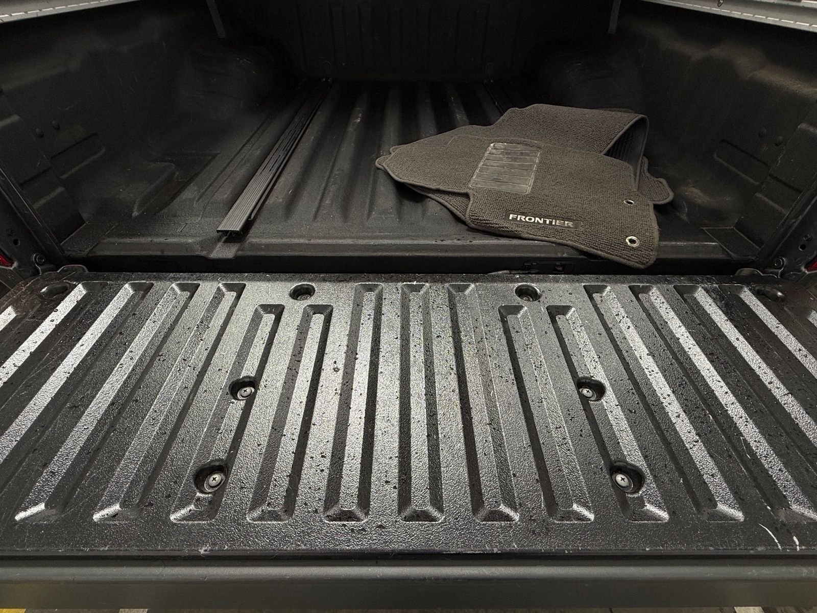 Thumbnail: 2017 Nissan Frontier - 7