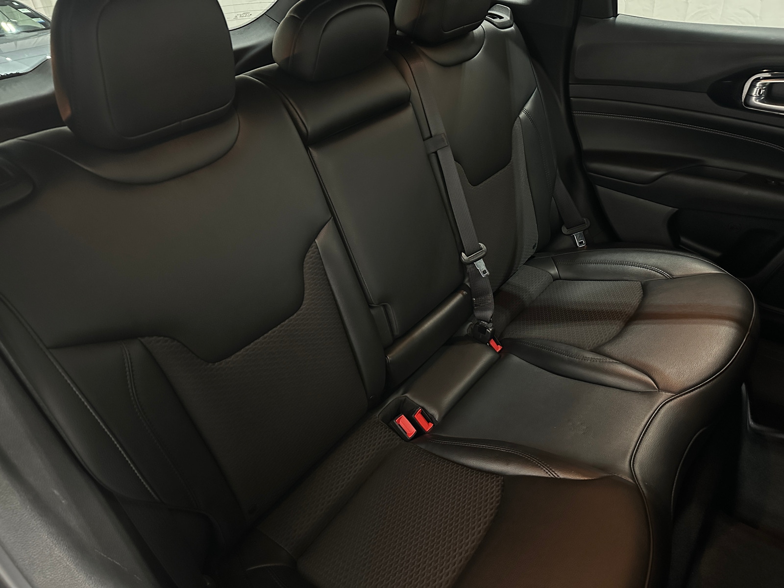 Thumbnail: 2022 Jeep Compass - 6