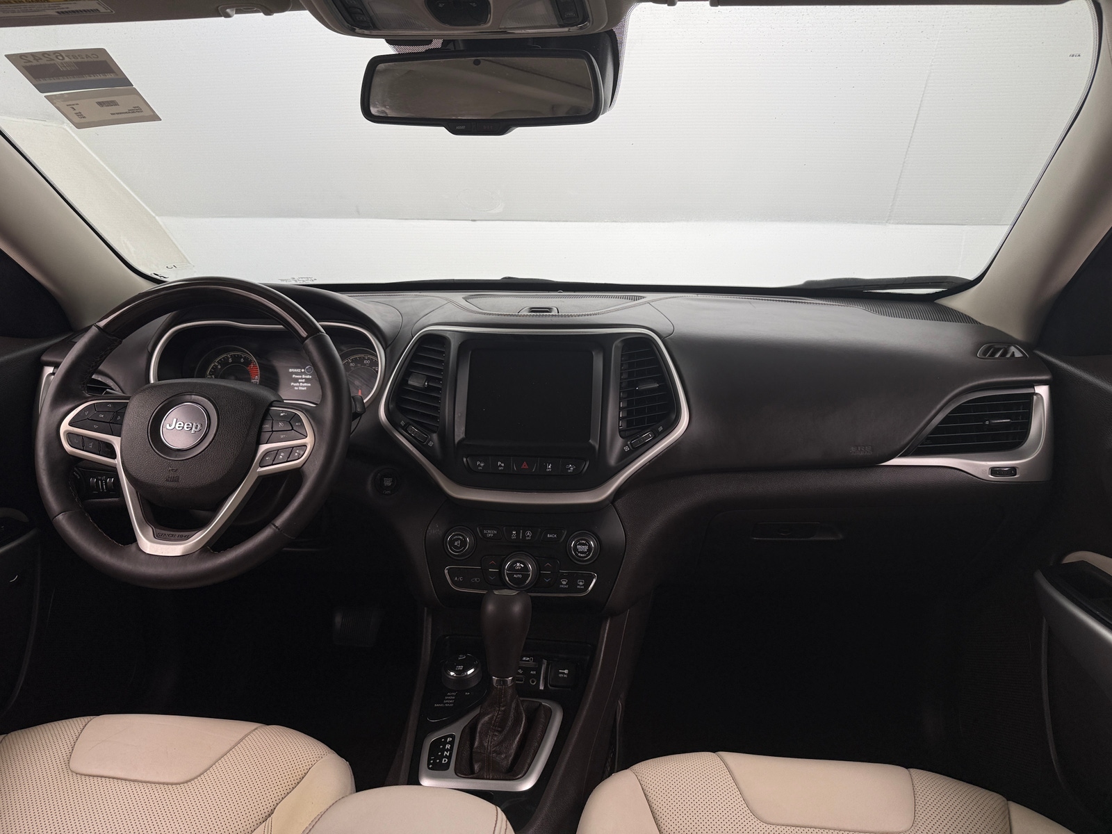 Thumbnail: 2017 Jeep Cherokee - 2