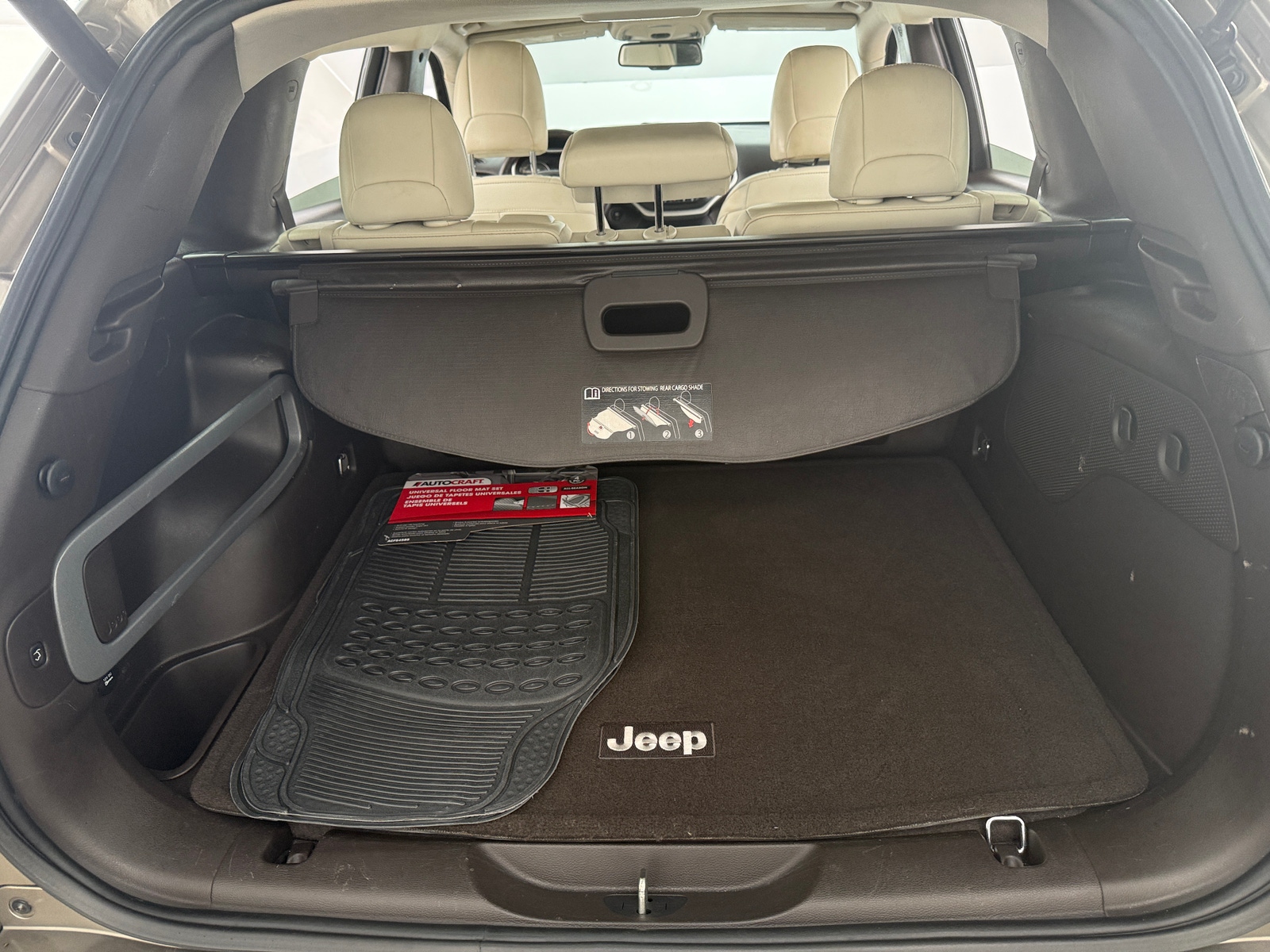 Thumbnail: 2017 Jeep Cherokee - 6