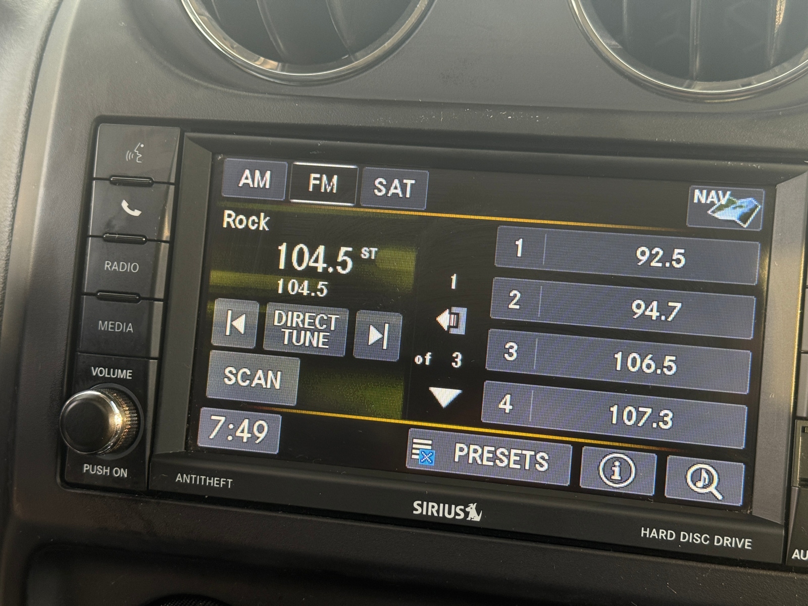 Thumbnail: 2017 Jeep Patriot - 3