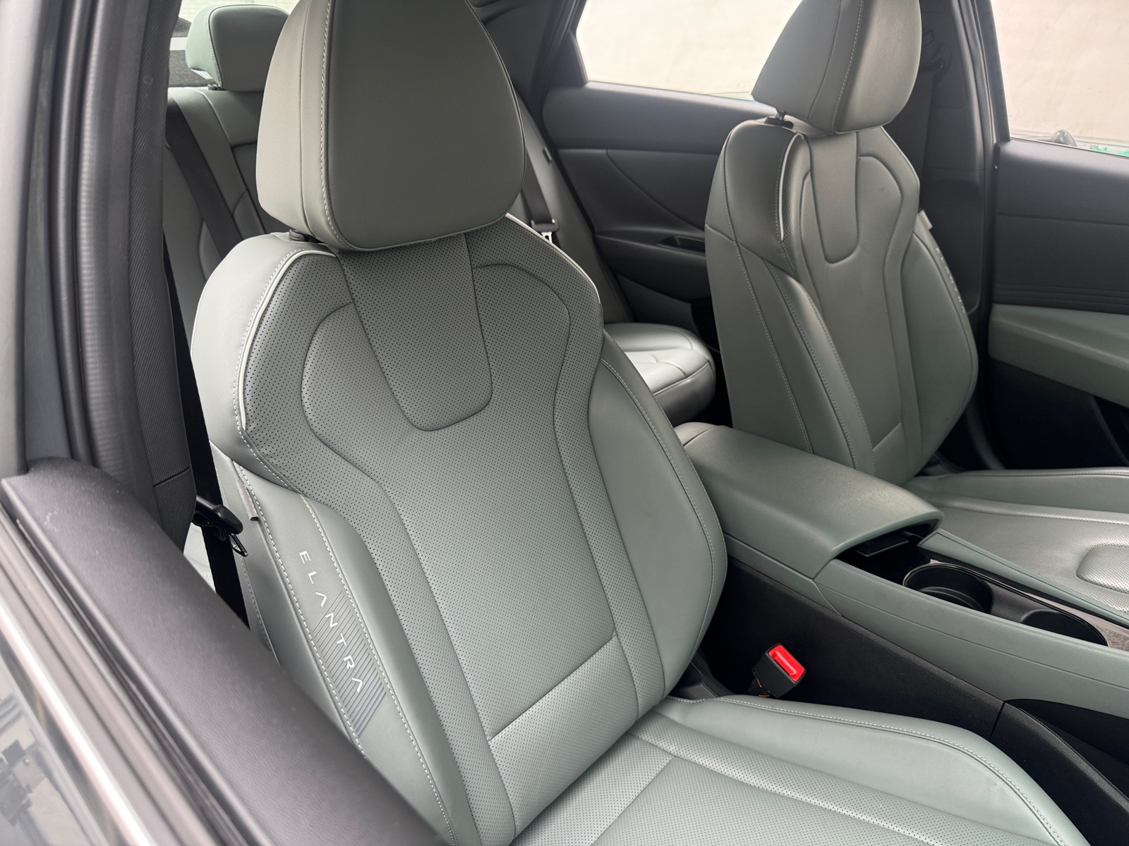 Thumbnail: 2025 Hyundai Elantra - 2