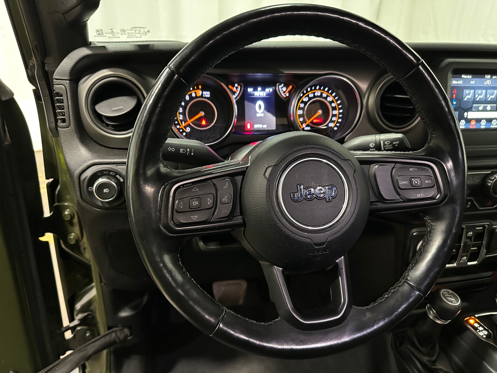 Thumbnail: 2022 Jeep Wrangler - 5