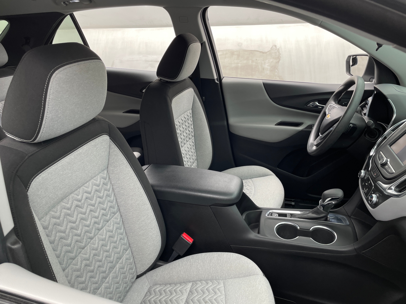 Thumbnail: 2022 Chevrolet Equinox - 2