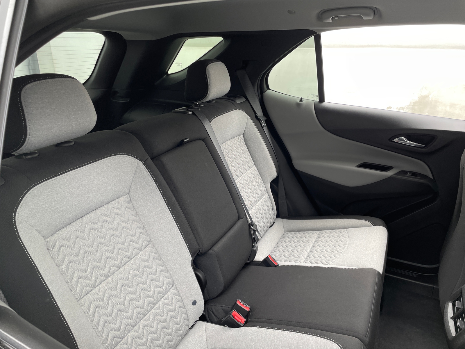 Thumbnail: 2022 Chevrolet Equinox - 6