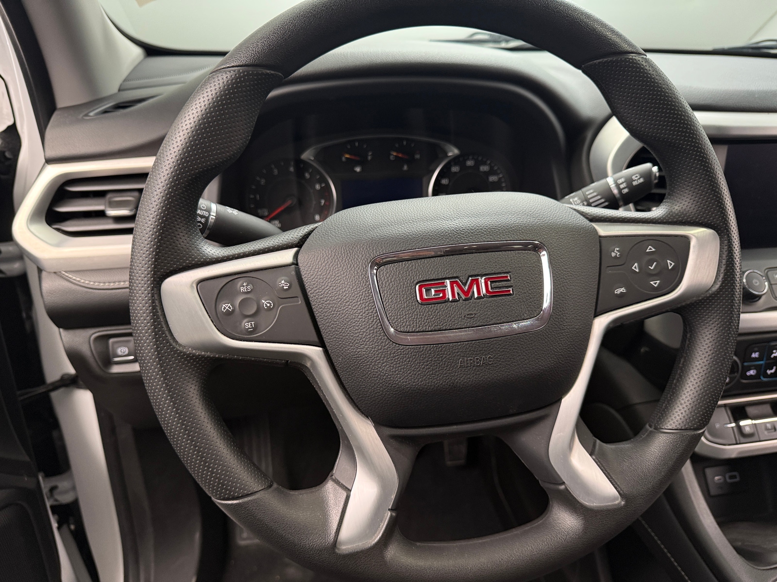 Thumbnail: 2023 GMC Acadia - 5