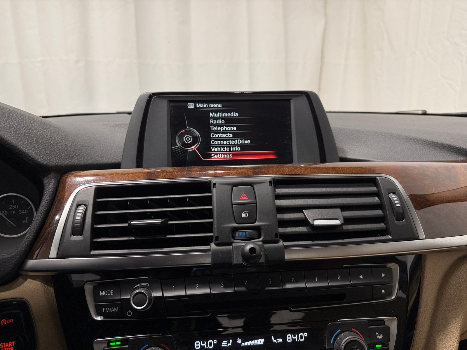 Thumbnail: 2017 BMW 3 Series - 3