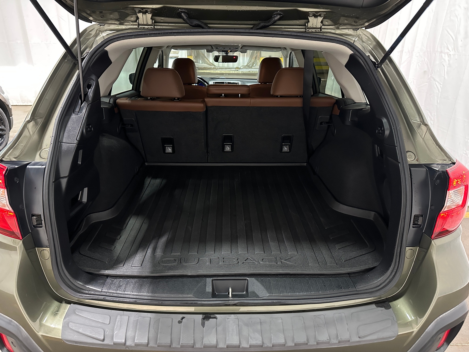 Thumbnail: 2019 Subaru Outback - 6