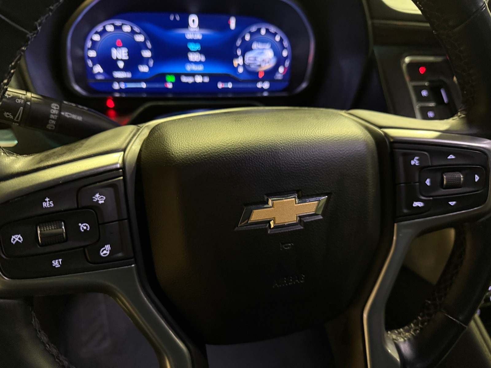 Thumbnail: 2023 Chevrolet Suburban - 4