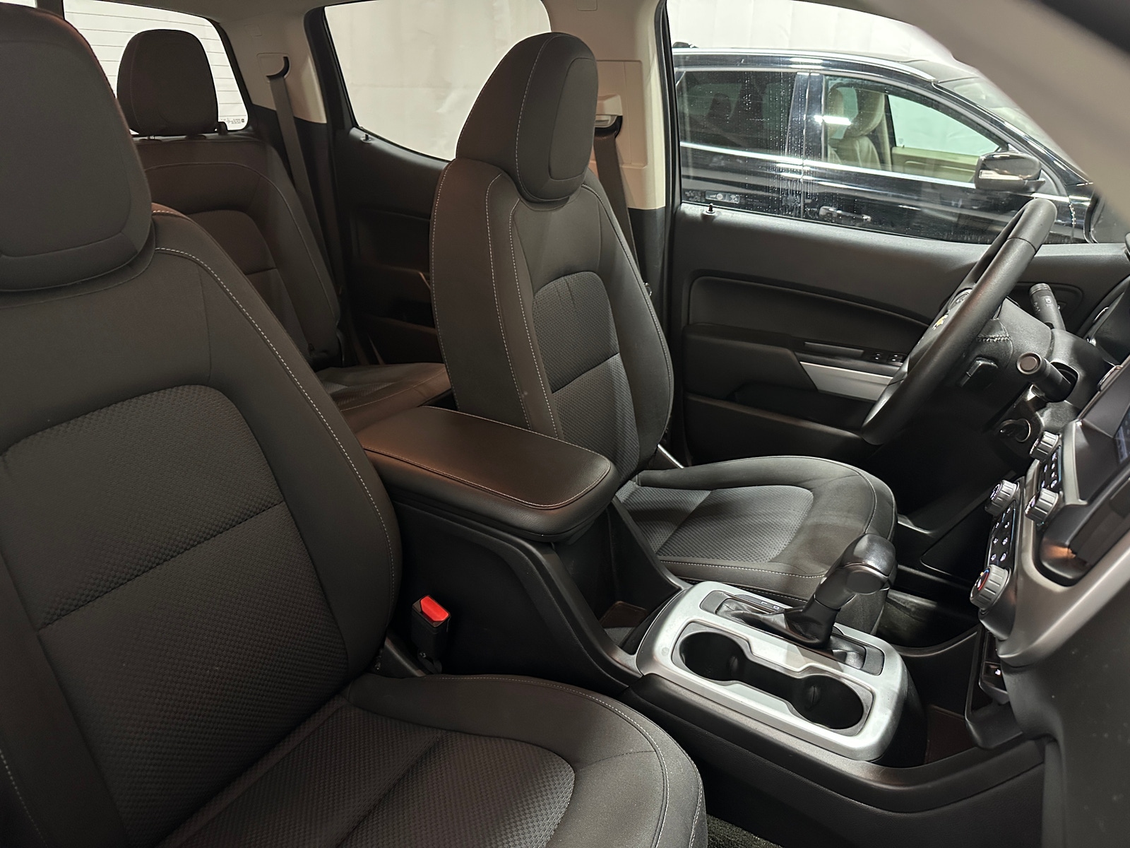 Thumbnail: 2017 Chevrolet Colorado - 2