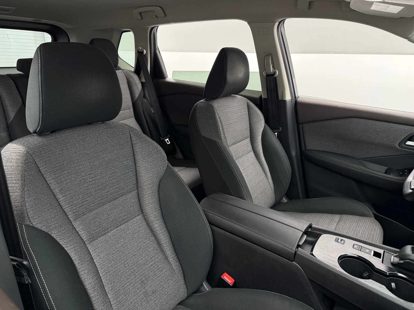 Thumbnail: 2021 Nissan Rogue - 2