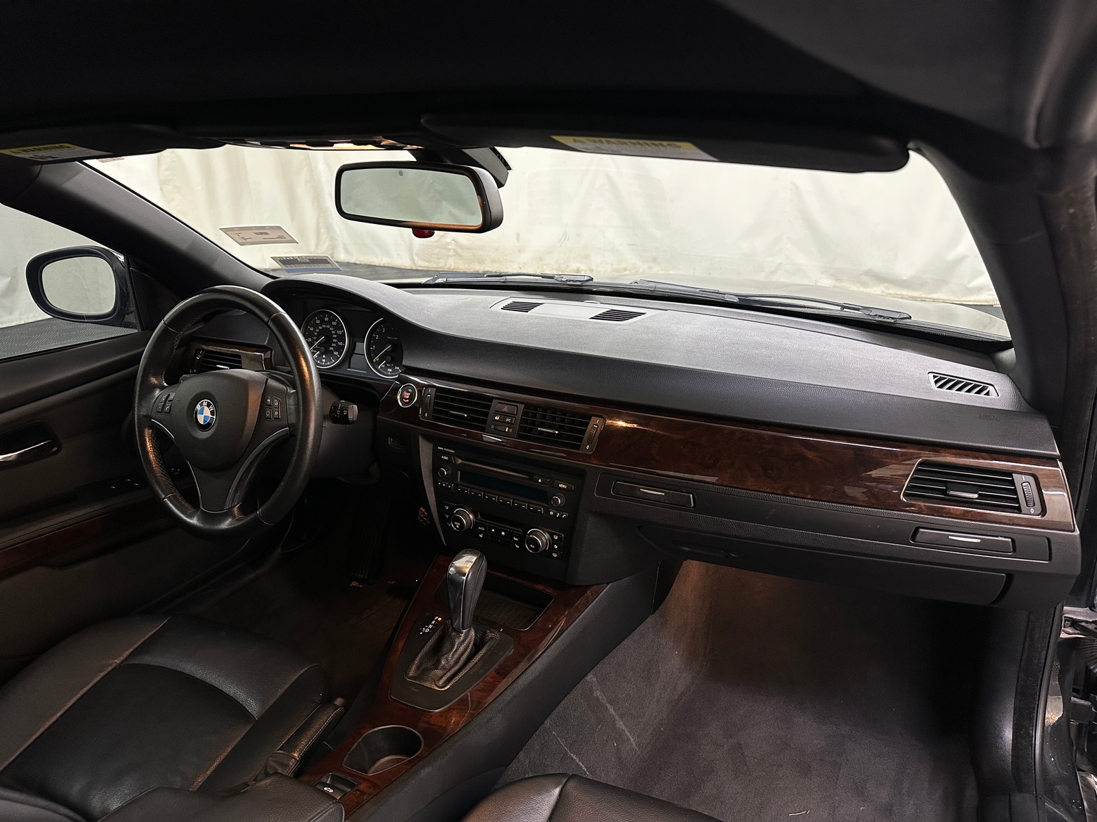 Thumbnail: 2011 BMW 3 Series - 2