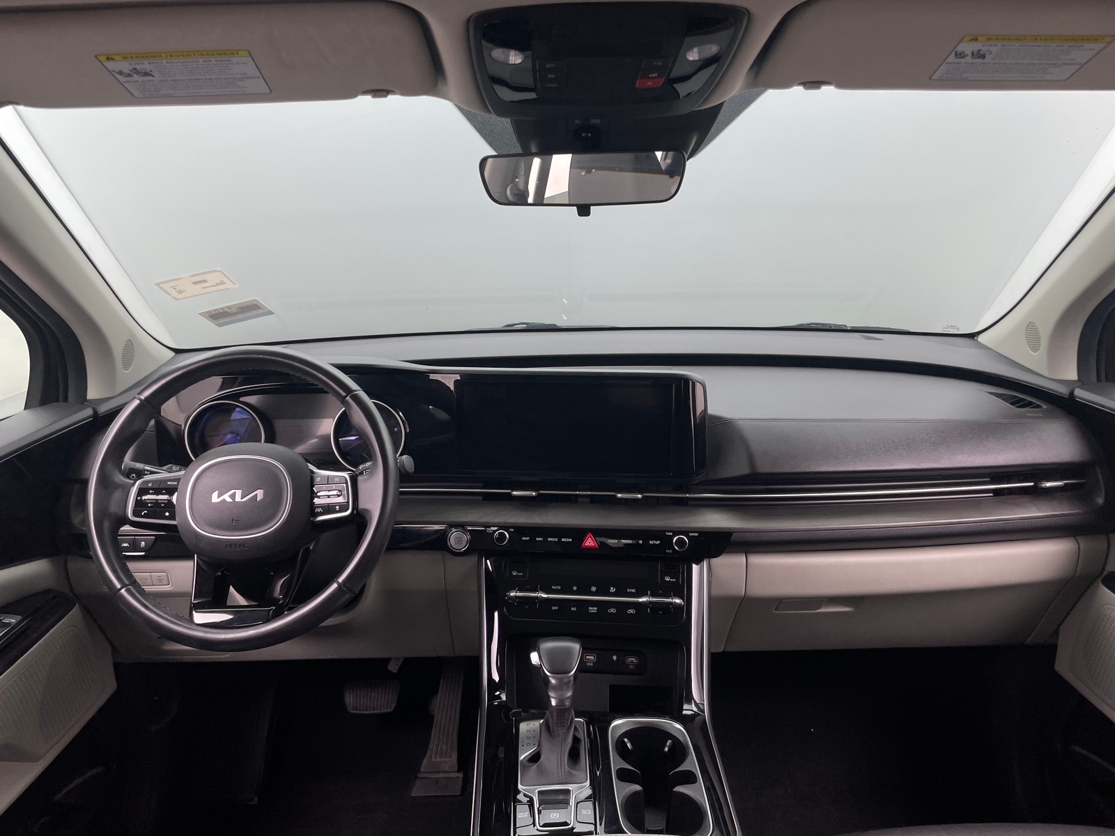 Thumbnail: 2022 Kia Carnival - 2