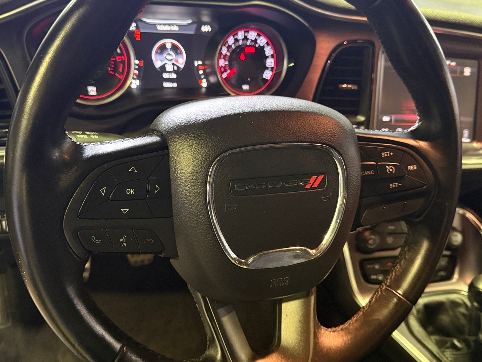 Thumbnail: 2016 Dodge Challenger - 4