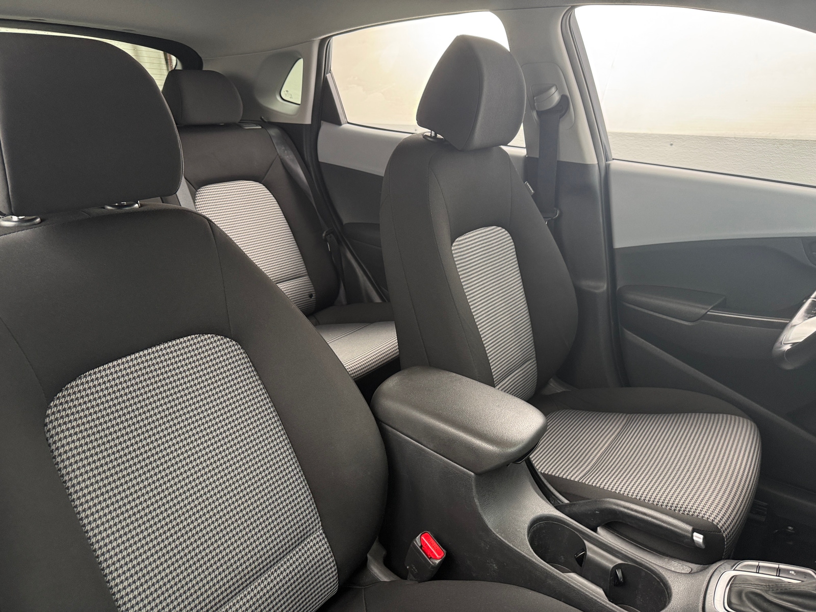 Thumbnail: 2020 Hyundai Kona - 2