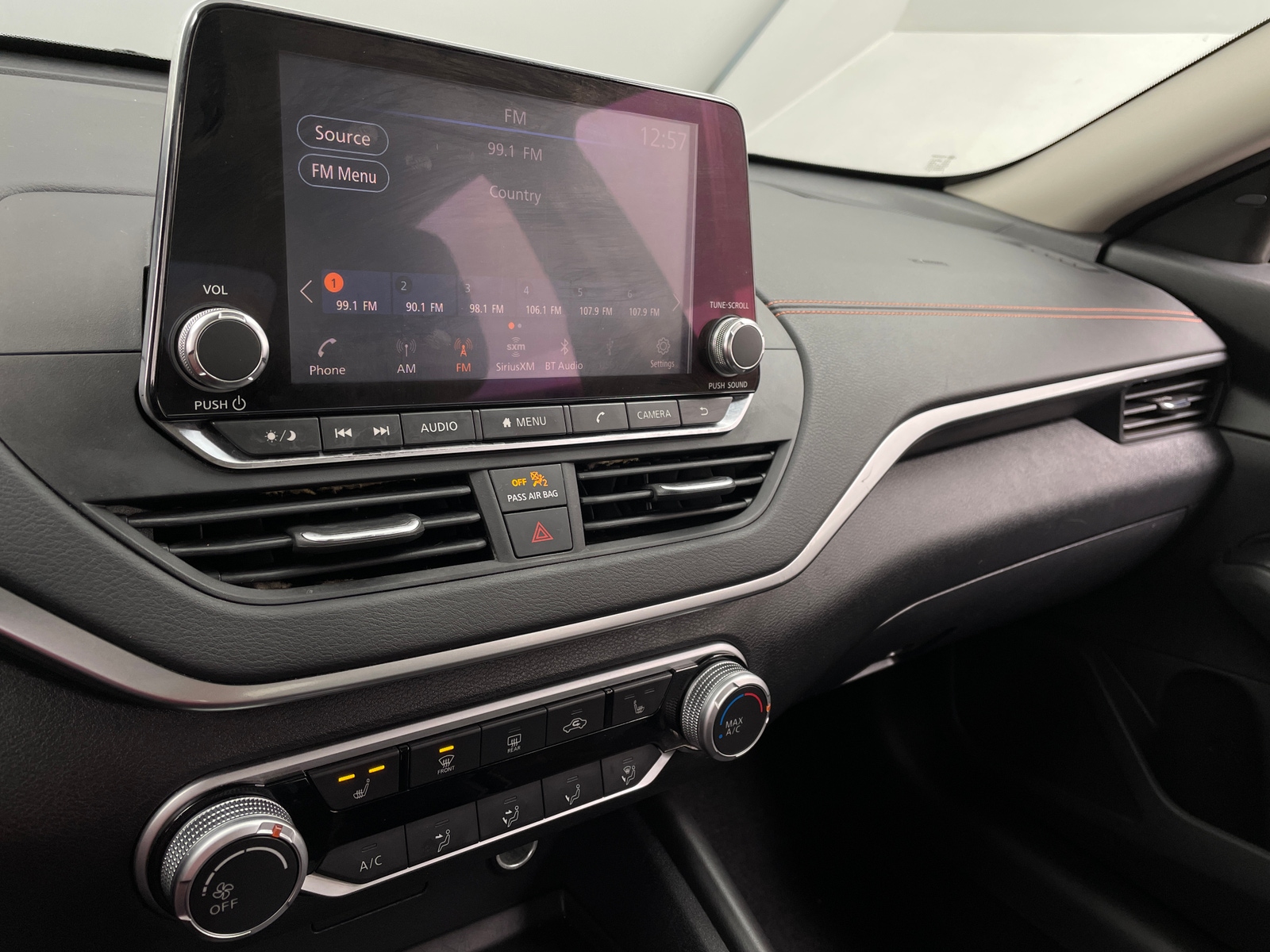 Thumbnail: 2019 Nissan Altima - 4