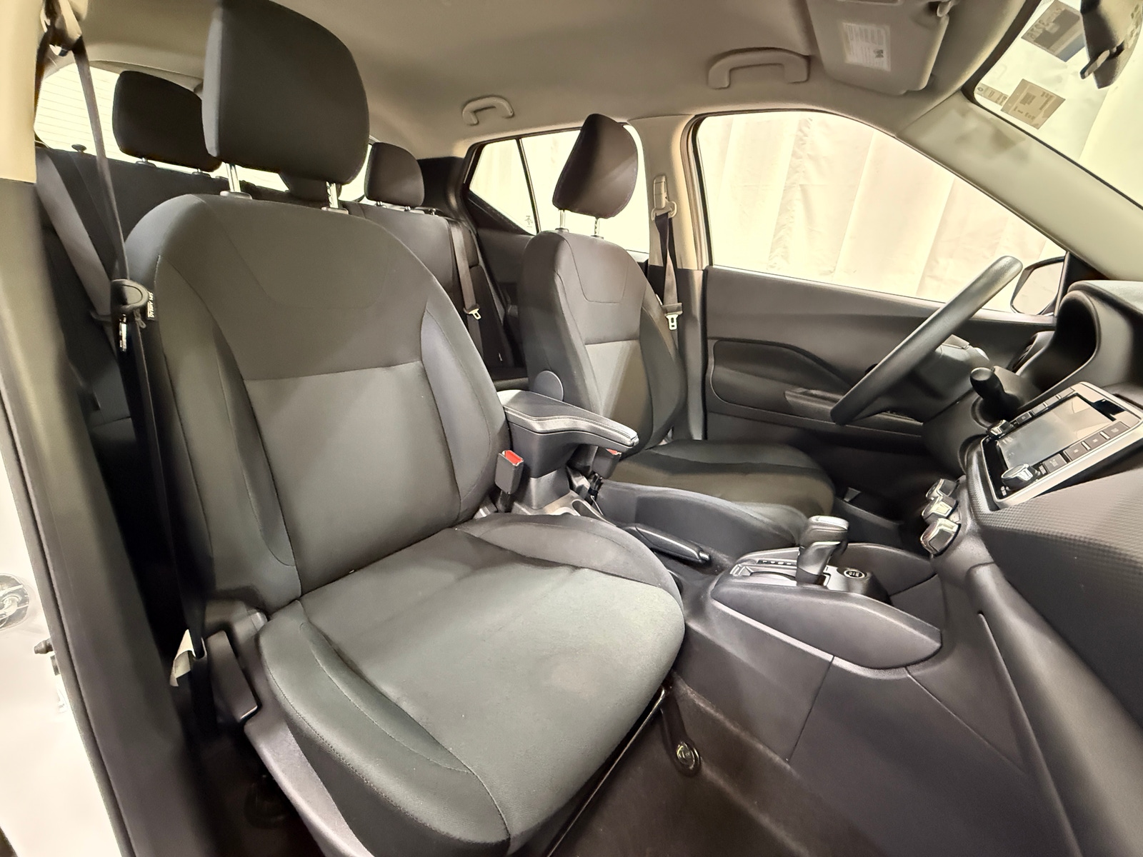 Thumbnail: 2024 Nissan Kicks - 2